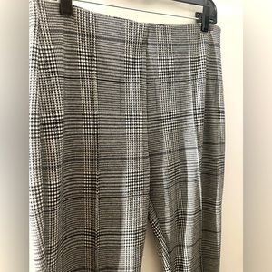 Houndstooth stretch straight dress pants.  Worn 1 time! Comfortable fit